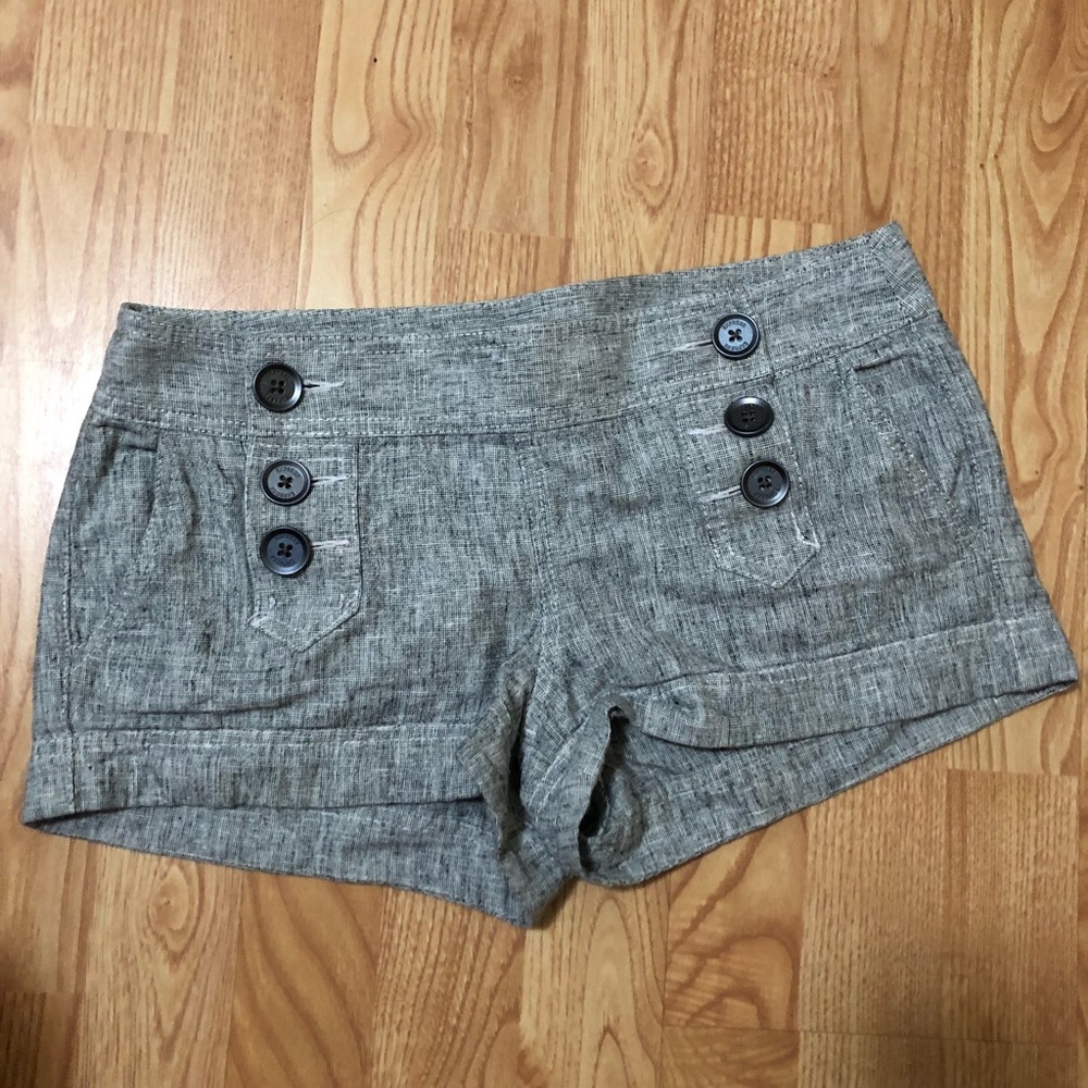 Express linen shorts